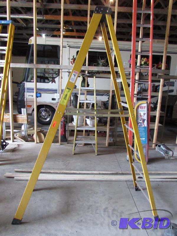 8 foot Pro Climb fiberglass ladder
