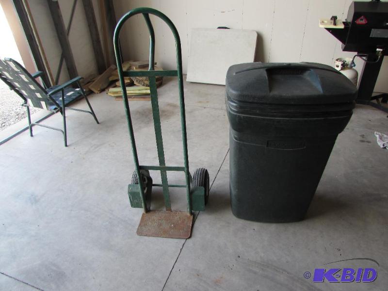 Rubbermaid garbage can on wheels and 2 wheel dolly0