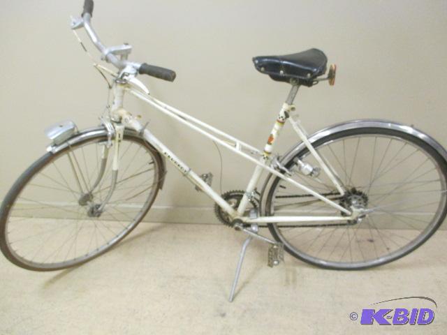 Ladies Peugeot bike