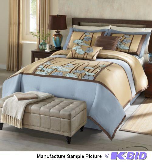 lot 156 image: King Size Spring Arbor Comforter Set - 101 x ...