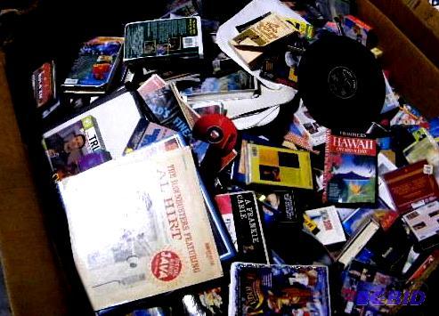 lot 201 image: Large Gaylord Pallet with Mixed Media - CDs -...
