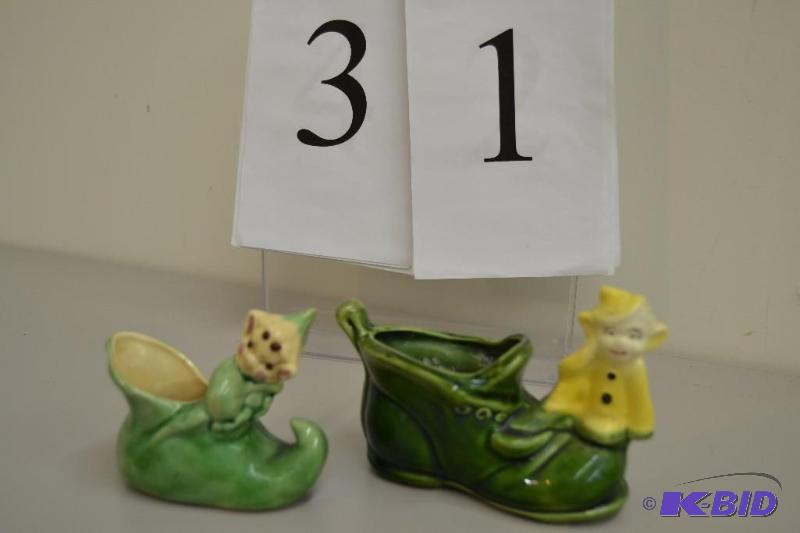 lot 31 image: Vintage PixyElf Planters