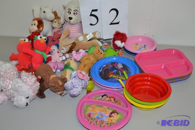 lot 52 image: Toys and Childrens dishes
