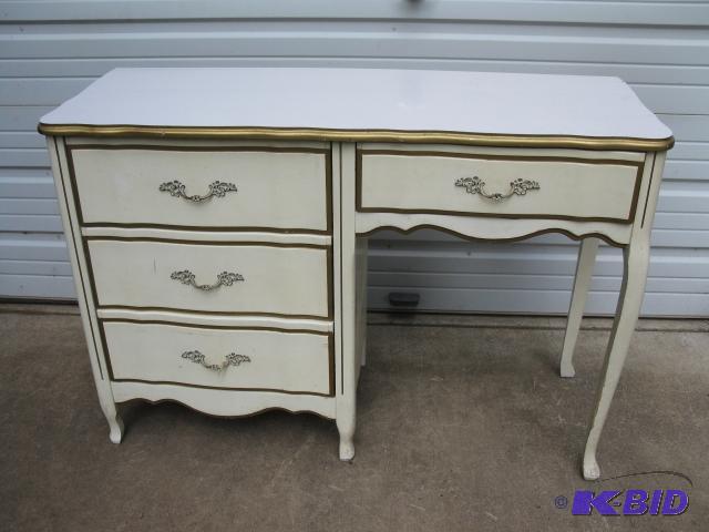 Ornate desk, good condition with all drawers ...