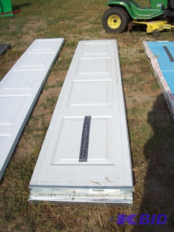 lot 17 image: Garage Door