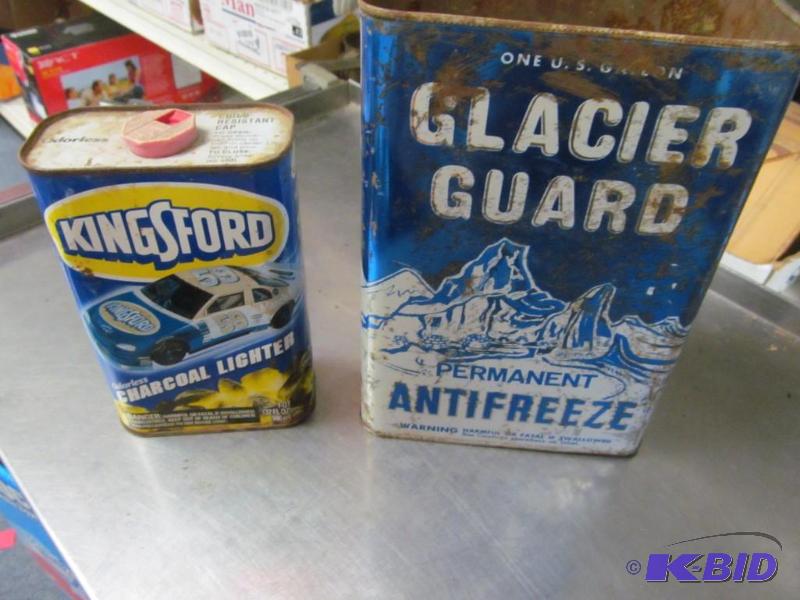 lot 19 image: Lot of 2 Vintage tins