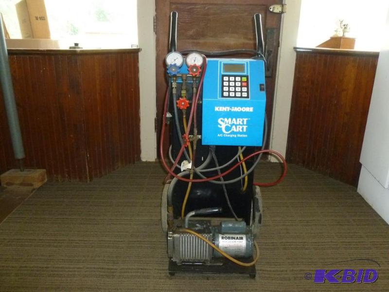 lot 1 image: Large Kent - Moore Smart Cart AC Charging Sy...