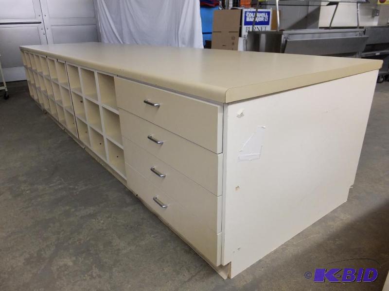 Cubbies, Drawers & Countertop