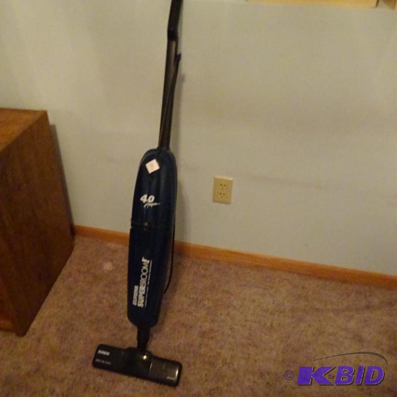 Eureka super broom vacuum...