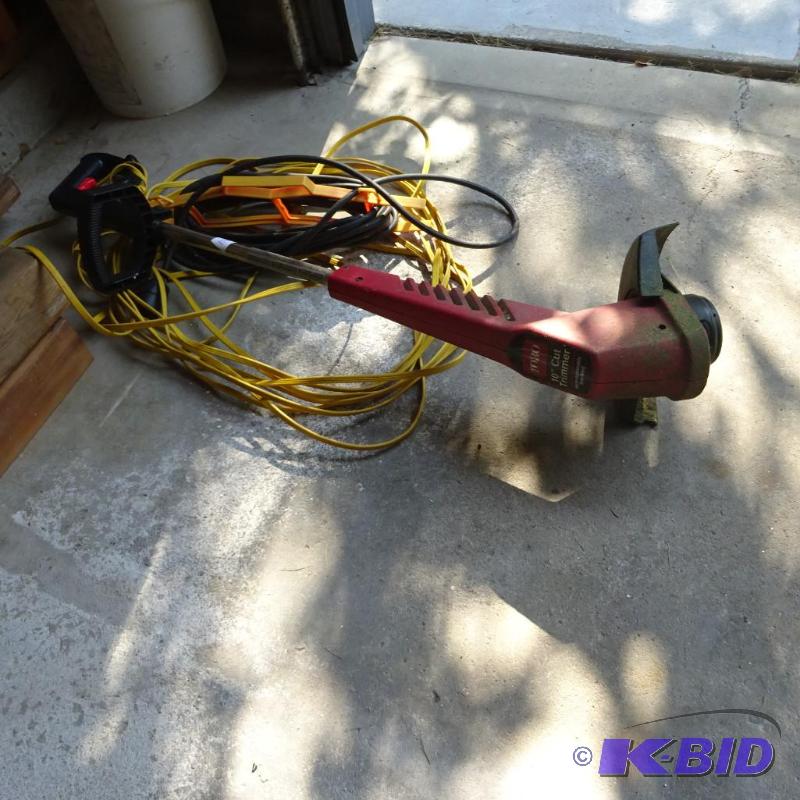 Toro 10&quot cut weed trimmer. Extension cor...