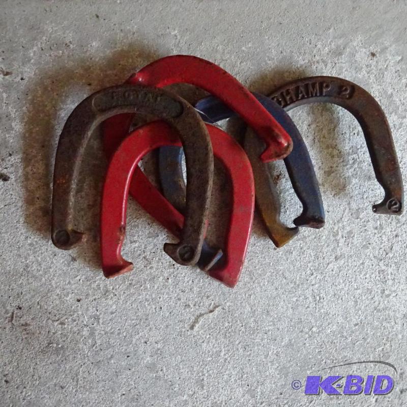 5 horse shoes...