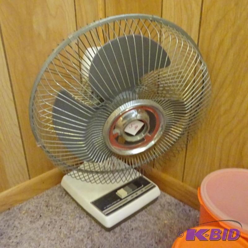 12&quot oscillating fan...