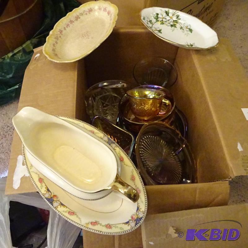 Box of vintage glass ware. Carnival glass. Ch...
