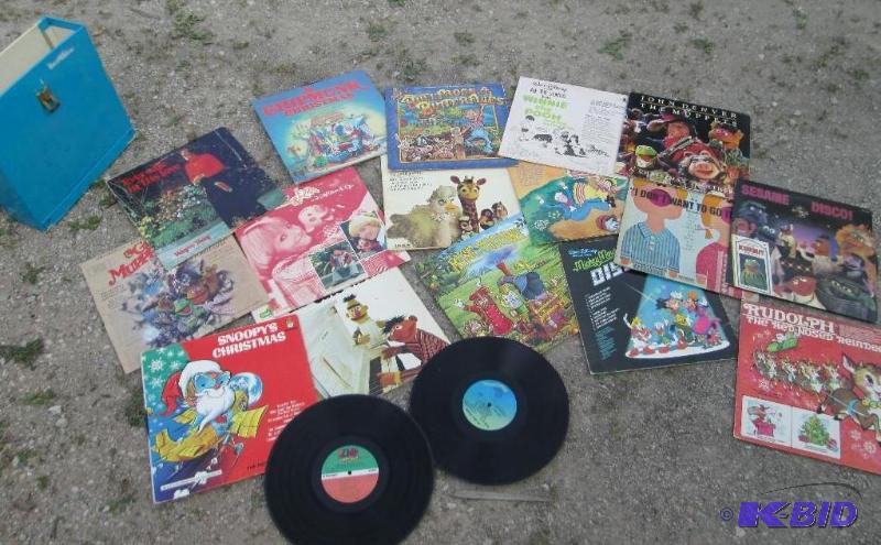 huge lot of records with carry case...