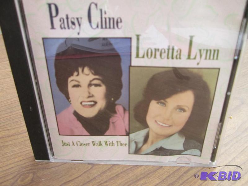 Patsy Cline and Loretta Lynn Just a closer wa...