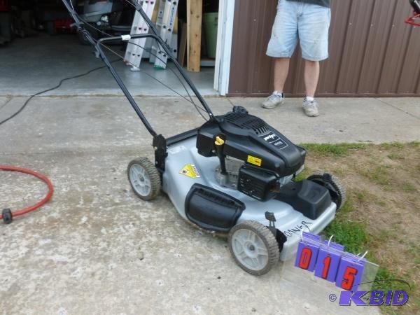 Yard pro self propelled lawn mower with Kohle...