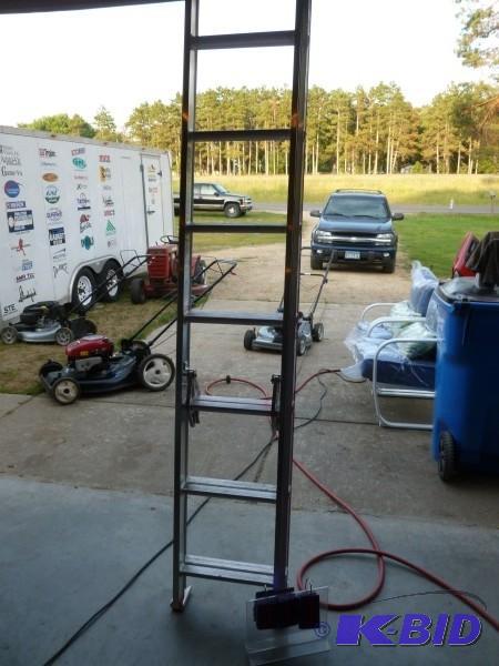 Werner 16 aluminum extension ladder. 200 lb ...