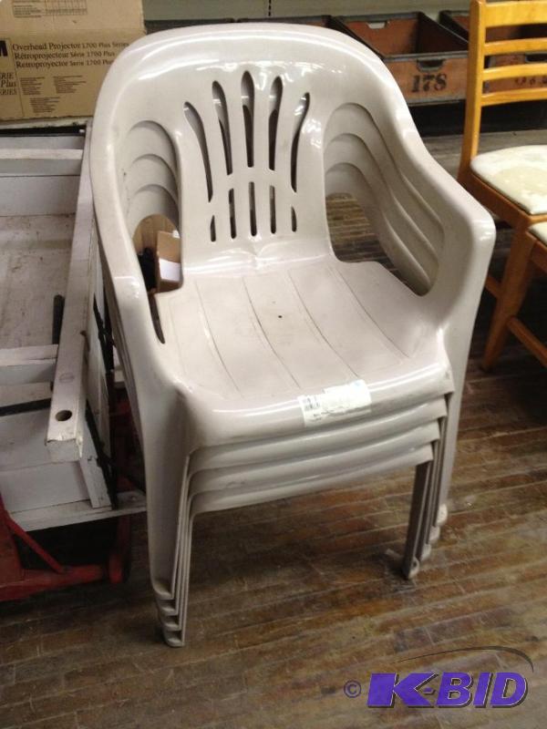 lot 11 image: 4 Patio Chairs, good condition, no cracks&nbs...