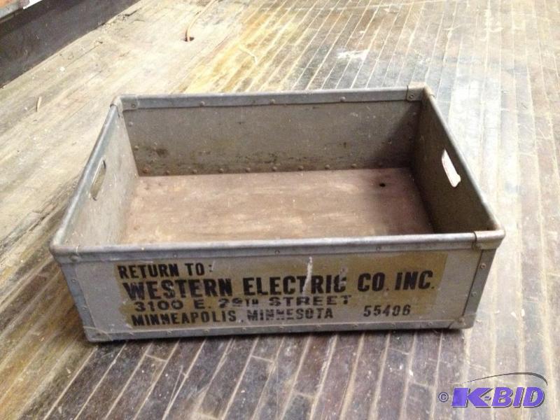 lot 117 image: Vintage Western Electric Company Crate  ...