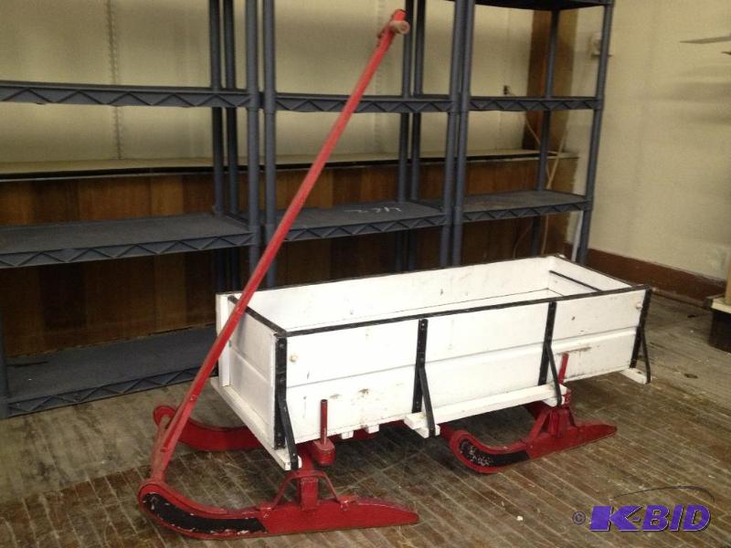lot 14 image: Vintage Childrens Sleigh Wagon, very cool, u...
