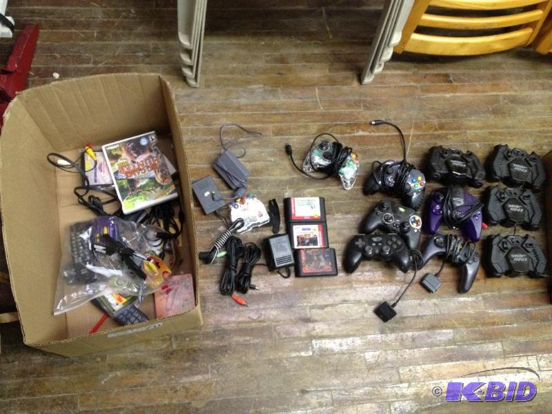 lot 167 image: Video Game Accessories  Games   Sega an...