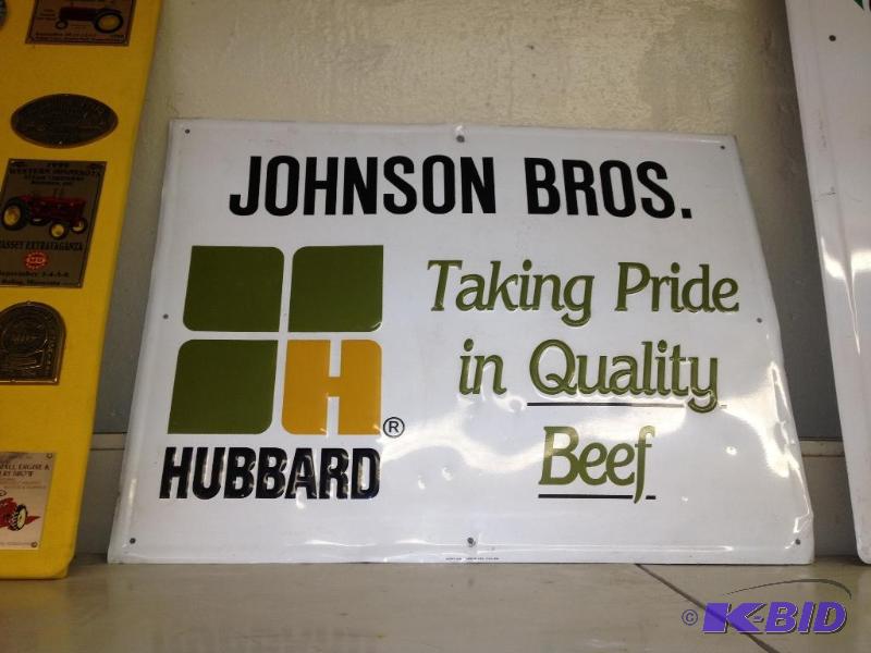 lot 33 image: Johnson Bros Hubbard farm sign ...