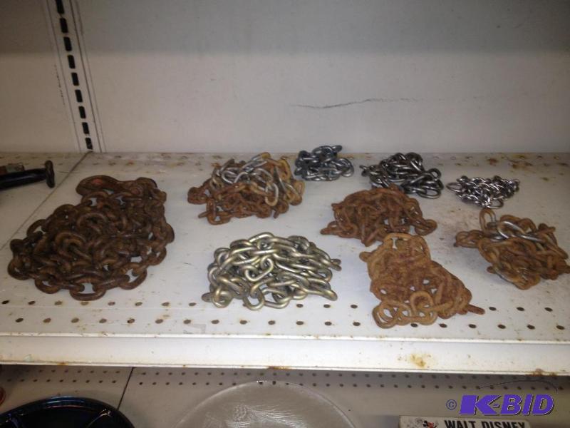 lot 53 image: Assortment of Chains...
