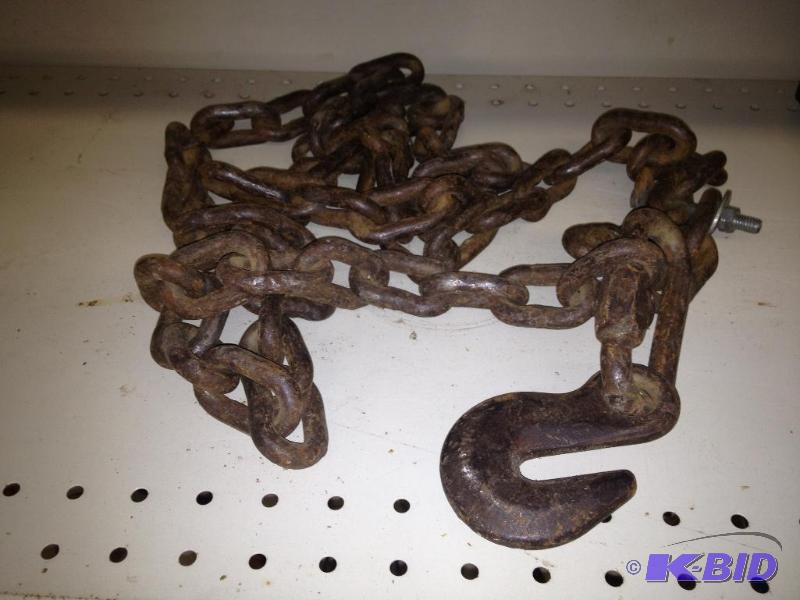 lot 59 image: Log Chain w Hook ...