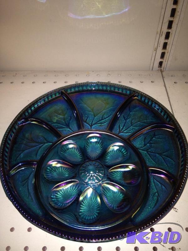 lot 89 image: Vintage Glass Oil Lamp   Hand Painted, excell...