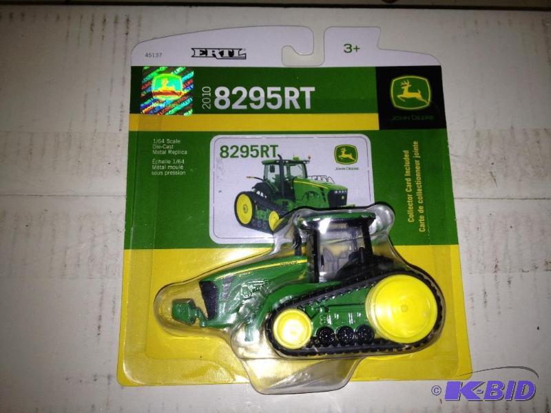lot 98 image: ERTL John Deere 164 Replica