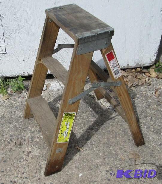 Small step up ladder  2 foot...