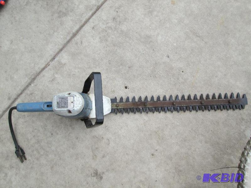 Electric hedge trimmer...