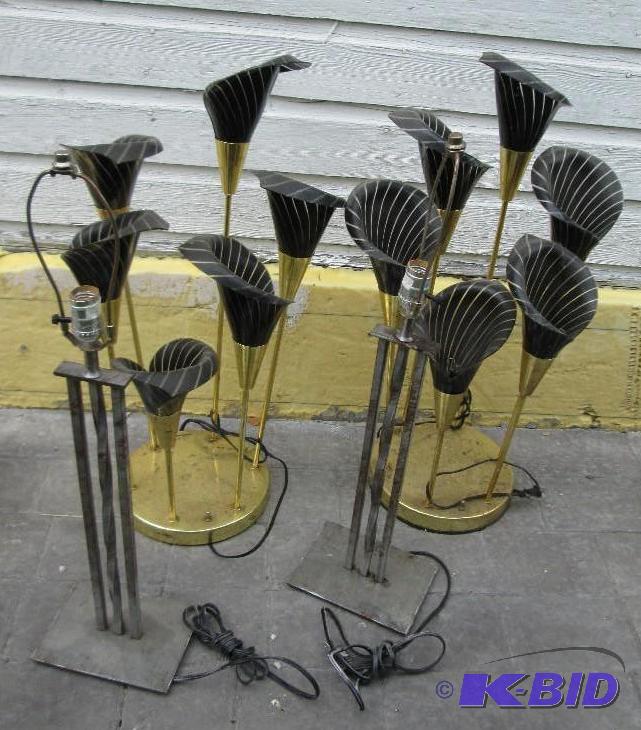 2 pairs of lamps...