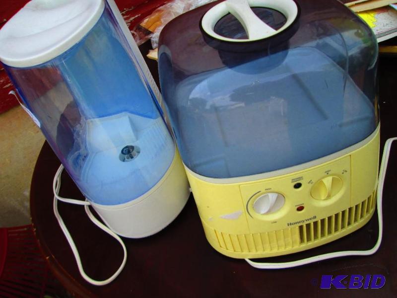 lot 102 image: Pair of humidifiers...