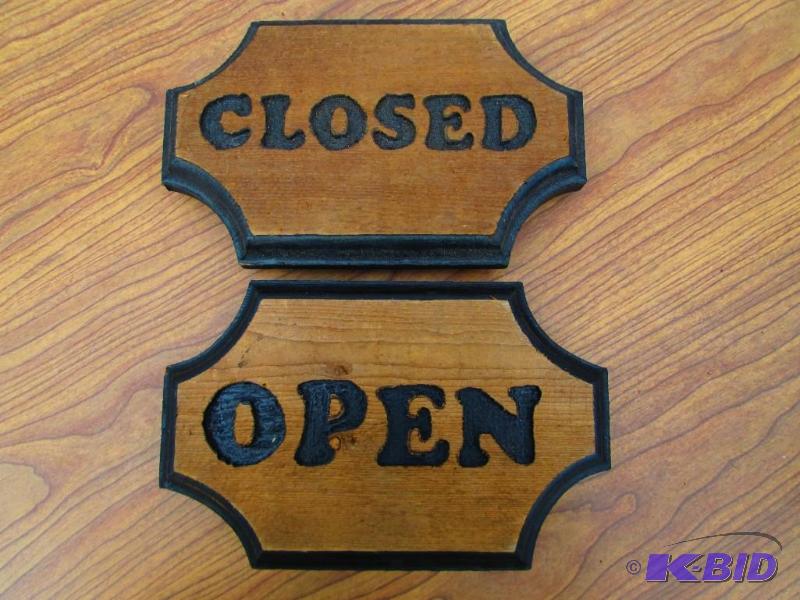 lot 115 image: Open and closed signs, nicely done in wood - ...