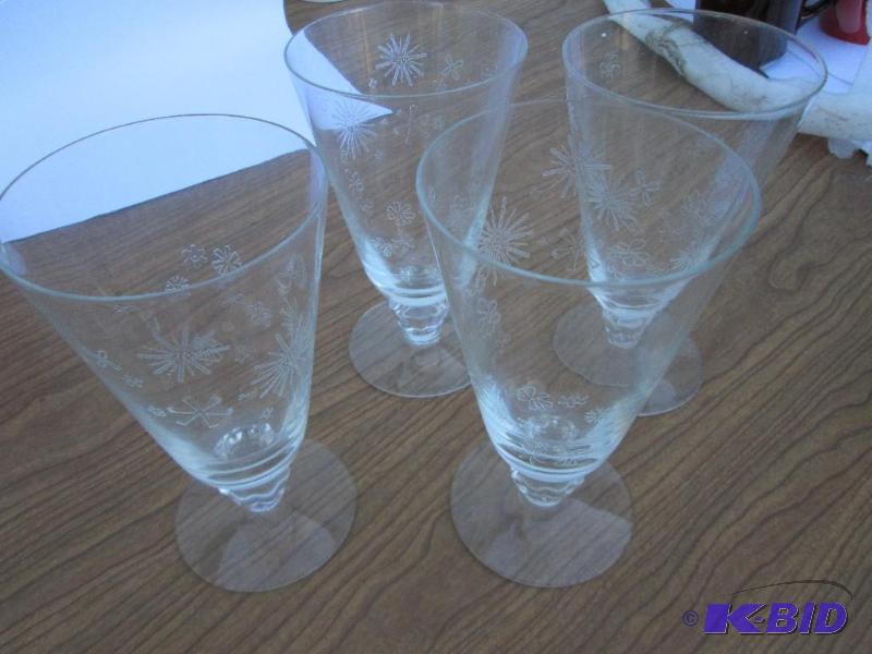 lot 135 image: Set of etched glasses...