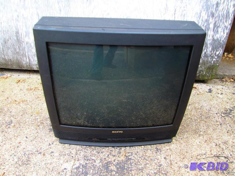 lot 176 image: Sanyo TV...