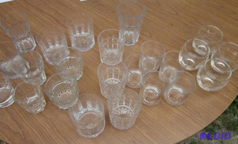 lot 18 image: lot of assorted drink glasses, with a box of ...