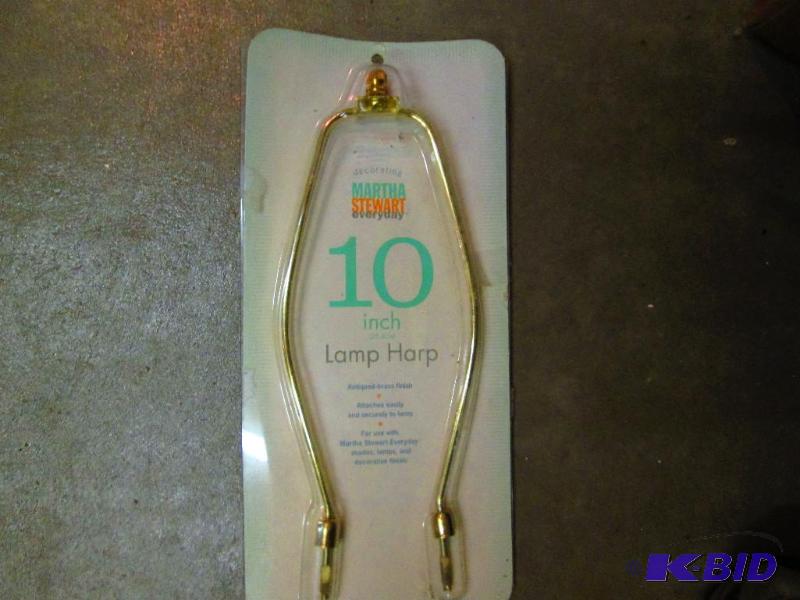 lot 232 image: Martha Stewart lamp topper...