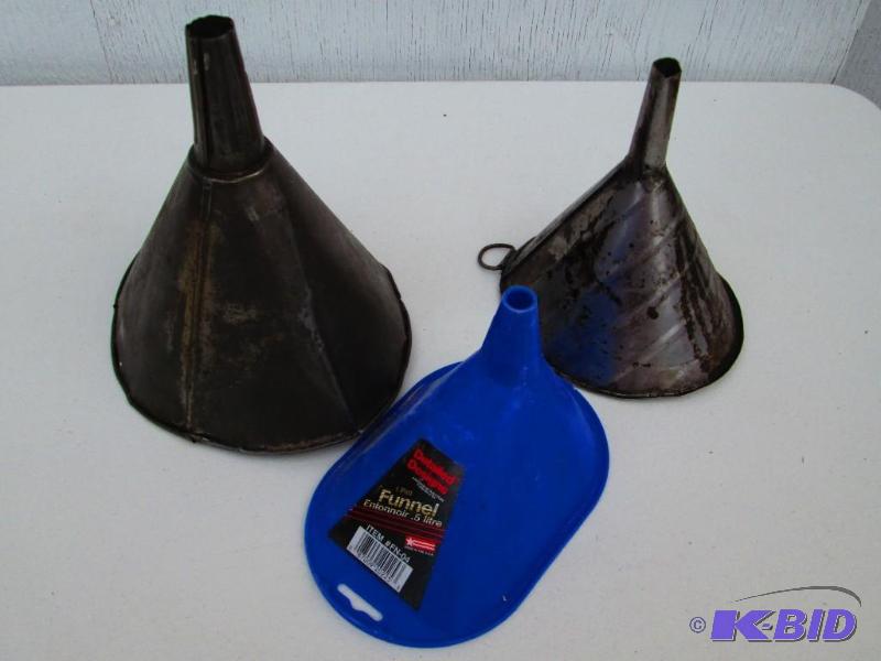 lot 55 image: Lot of funnels - 2 plastic one metal...