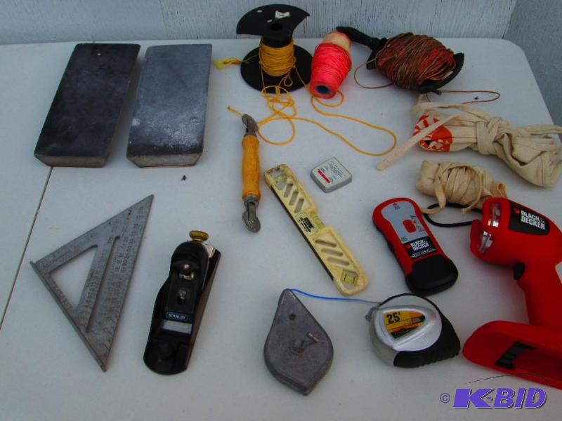 lot 60 image: Assorted tools, sanding pads, squarem tape me...