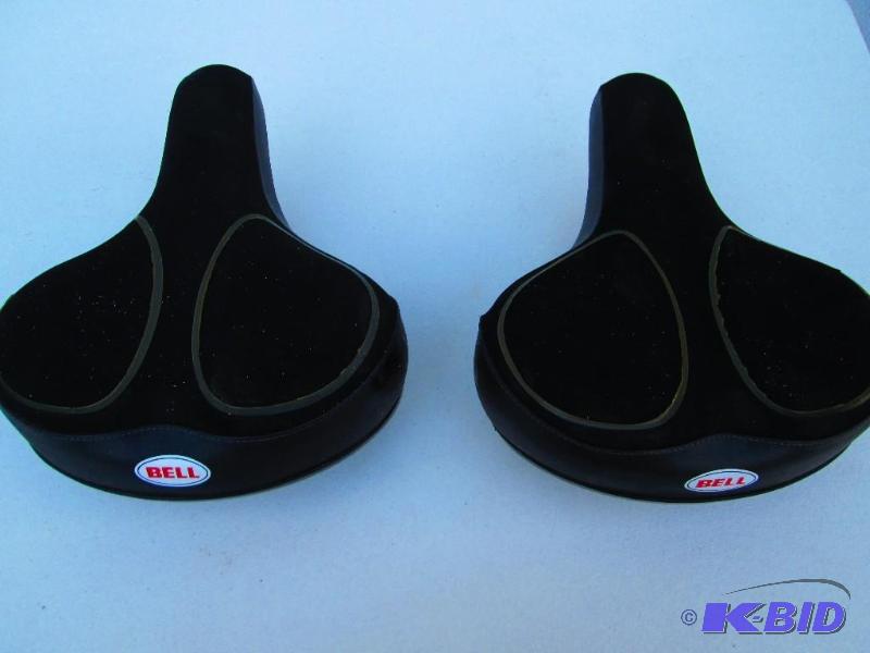 lot 72 image: 2 Bell bike seats, nice thick padding...