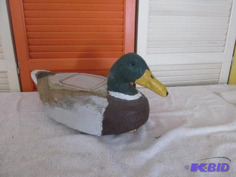 lot 10 image: Hand Made Duck Decoy