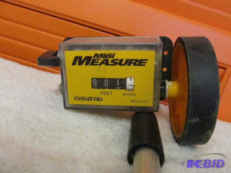 lot 113 image: Mini Measure