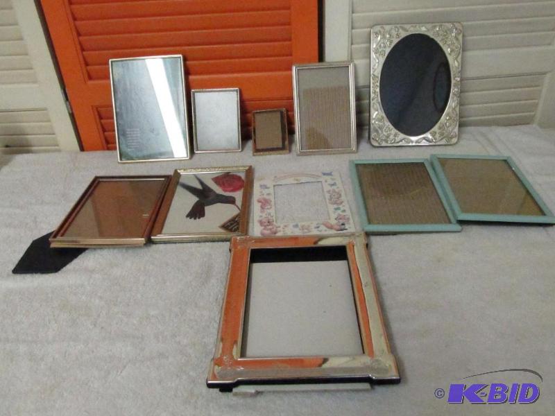 lot 117 image: Group of Frames