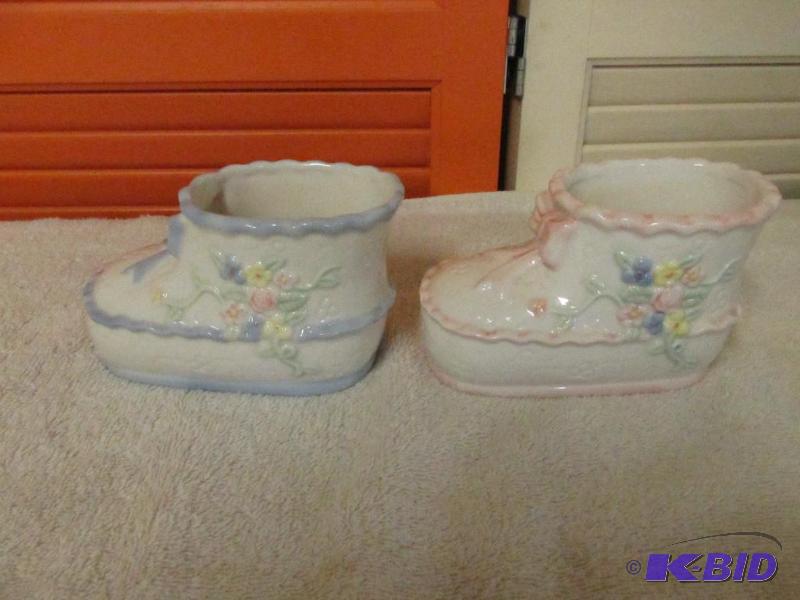 lot 120 image: A Couple of Bootie Vases