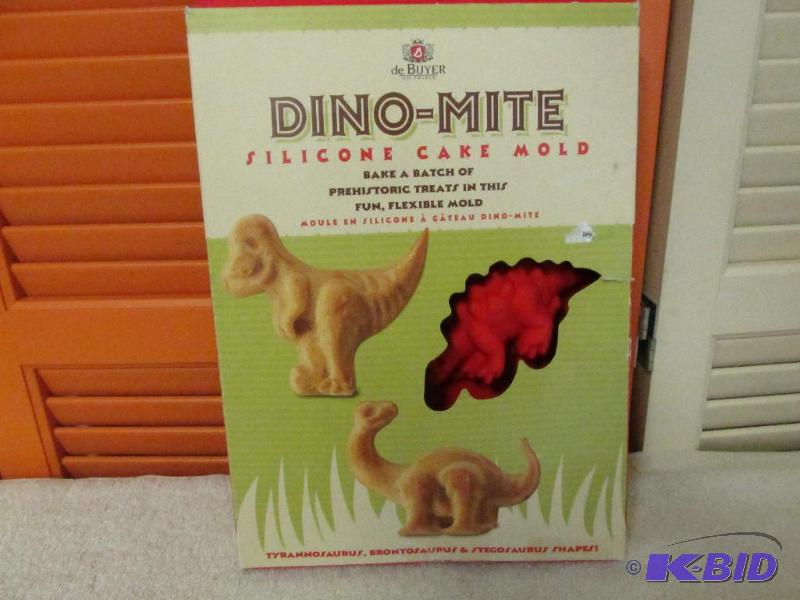 lot 123 image: Dino - Mite Silicone Baking Molds