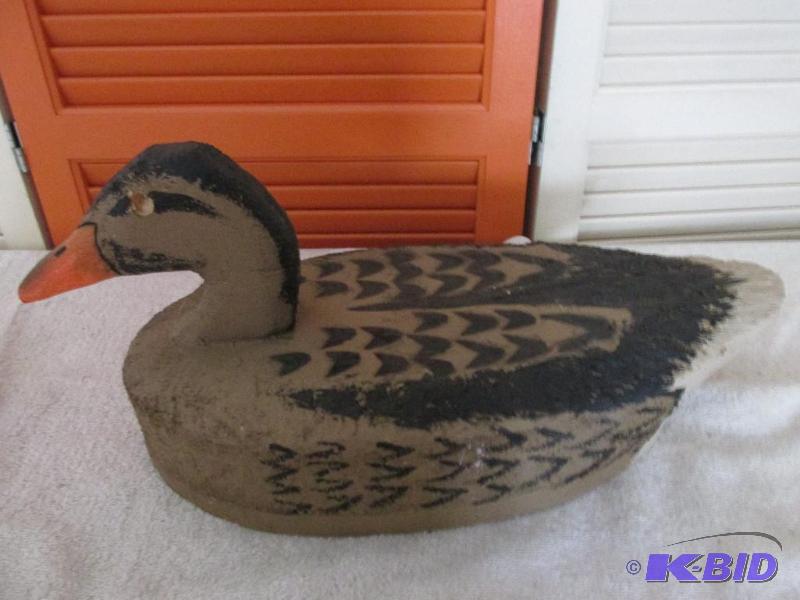 lot 13 image: Hand Made Duck Decoy