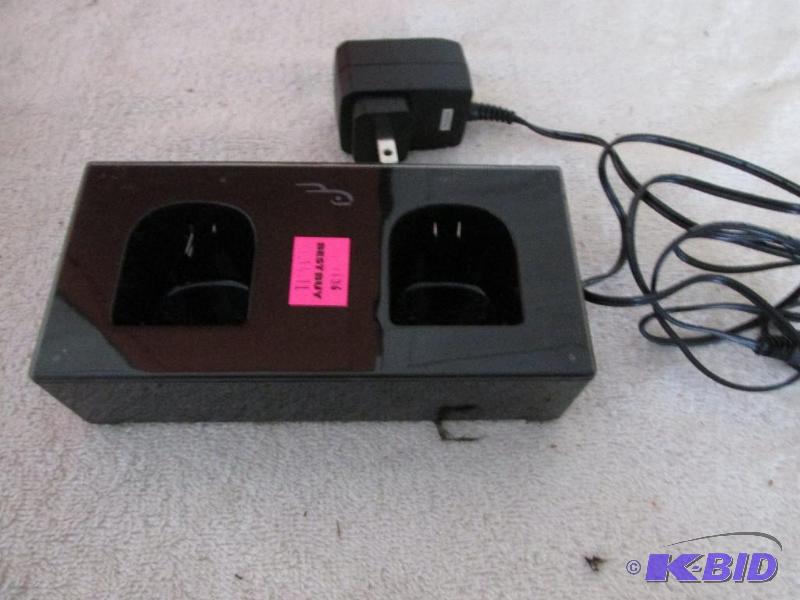 lot 17 image: WII Battery Charger