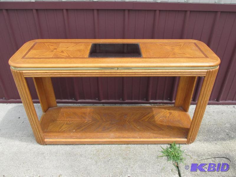 lot 44 image: Sofa Table